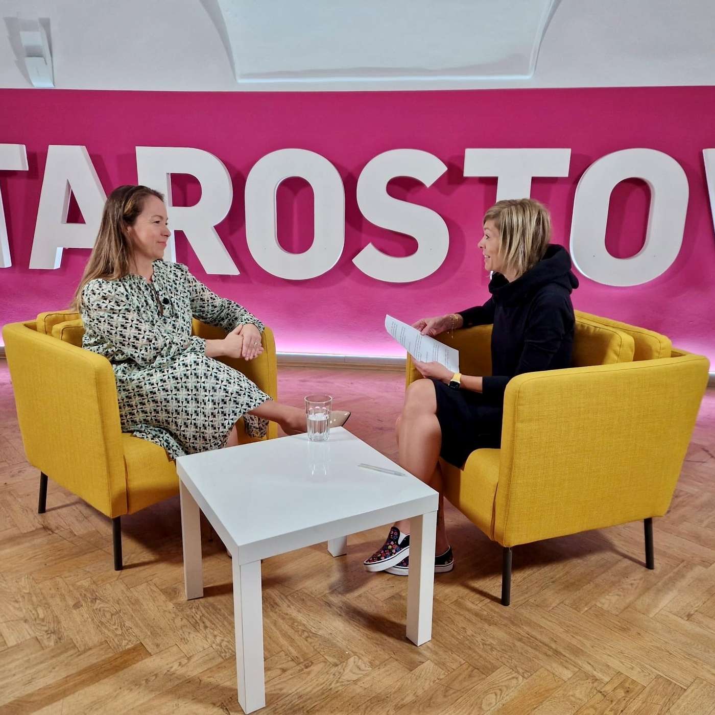 Rýsuje se program nové vlády, STAN odmítají Okamuru v čele sněmovny, končící kabinet zřejmě pošle do sněmovny svůj rozpočet (25. 10. 2025) HOST: Michaela Šebelová /STAN/