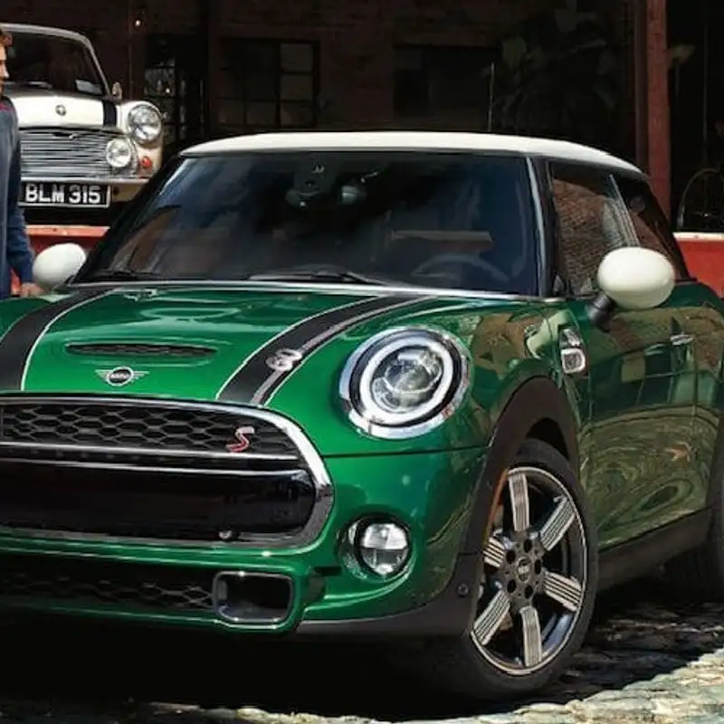 AUTOMOBILE - Mini Cooper S édition 60e anniversaire, un joujou extra!