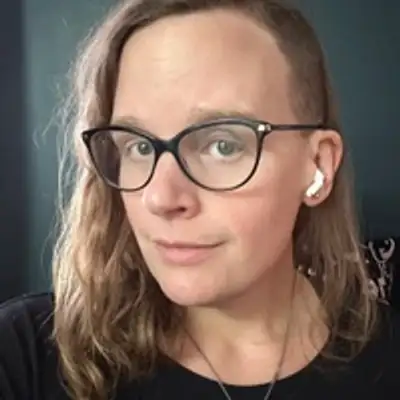 Angela Quinton