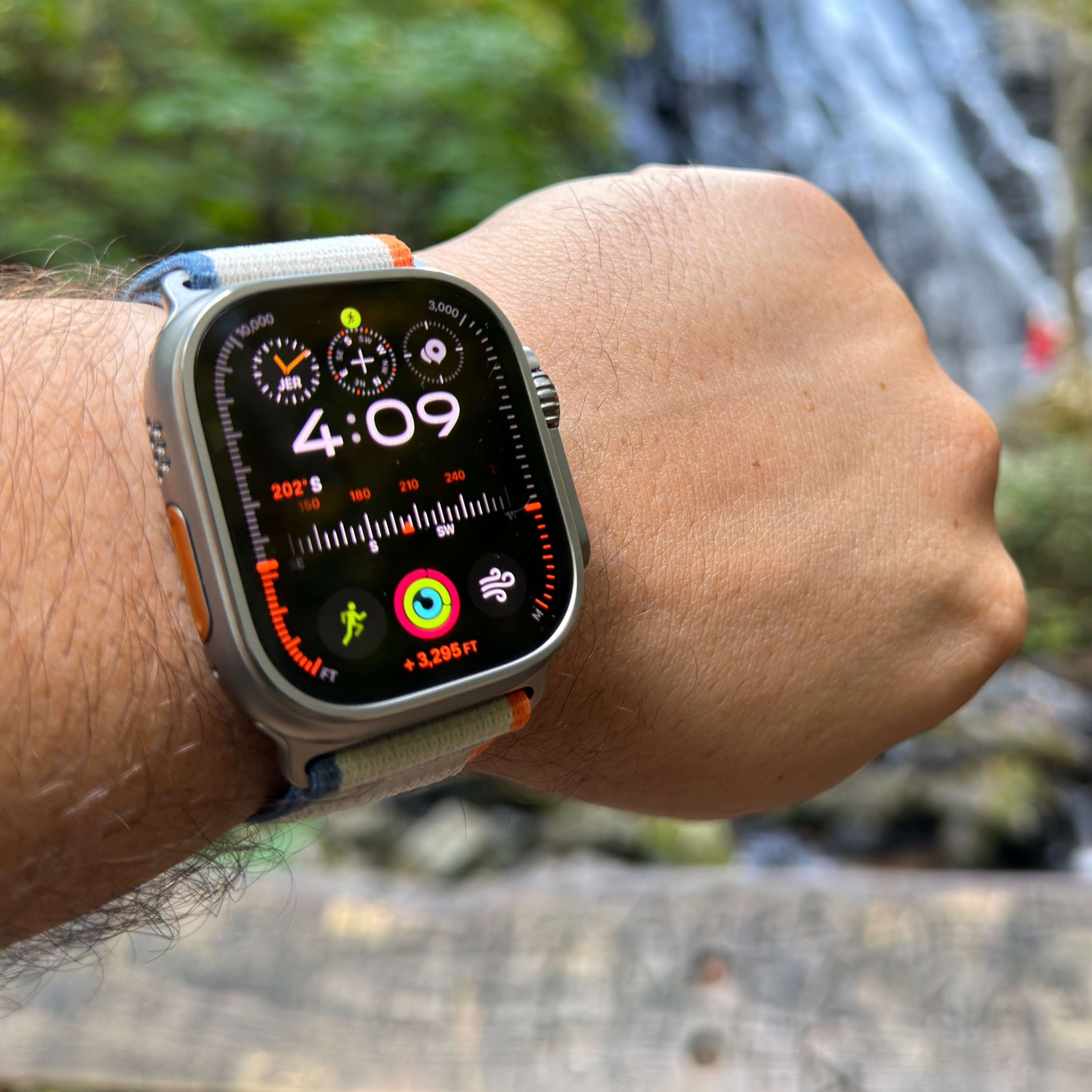 Apple Watch Ultra 2 Hiking, iOS 17.0.3 Overheating Fix, iPhone 15 Pro Action Button - podcast episode cover