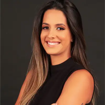 Livia Romariz 