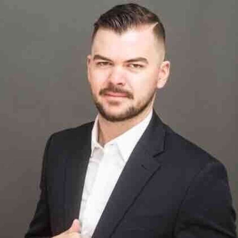 Jonathan Lane