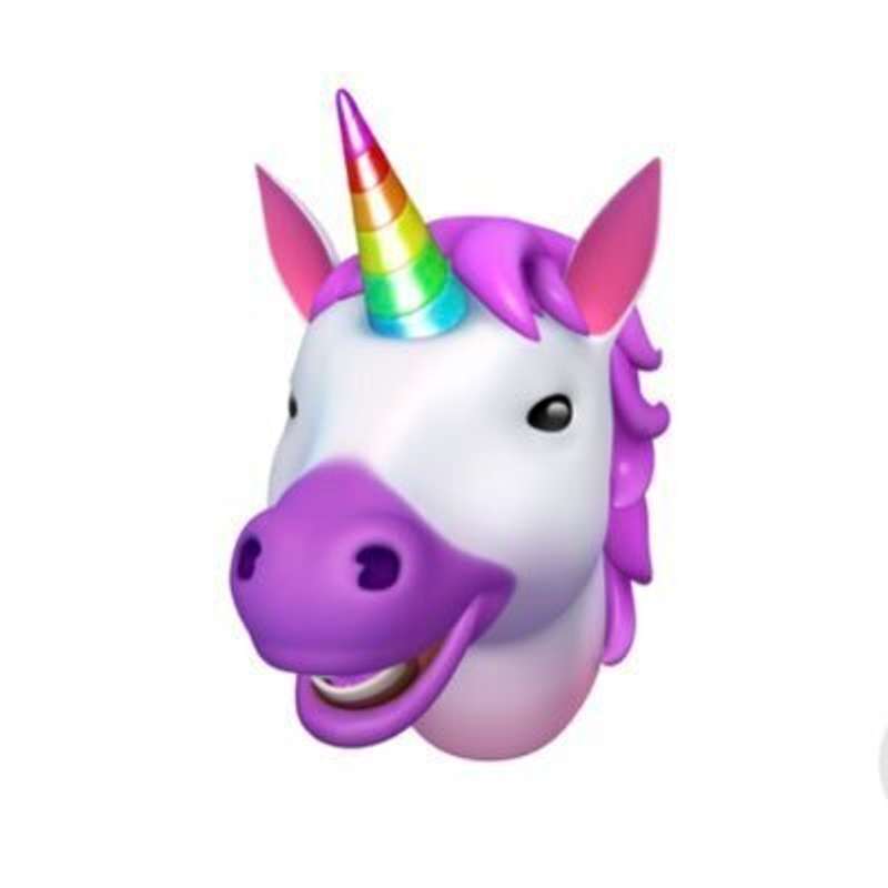 Mikaela Caron 🦄