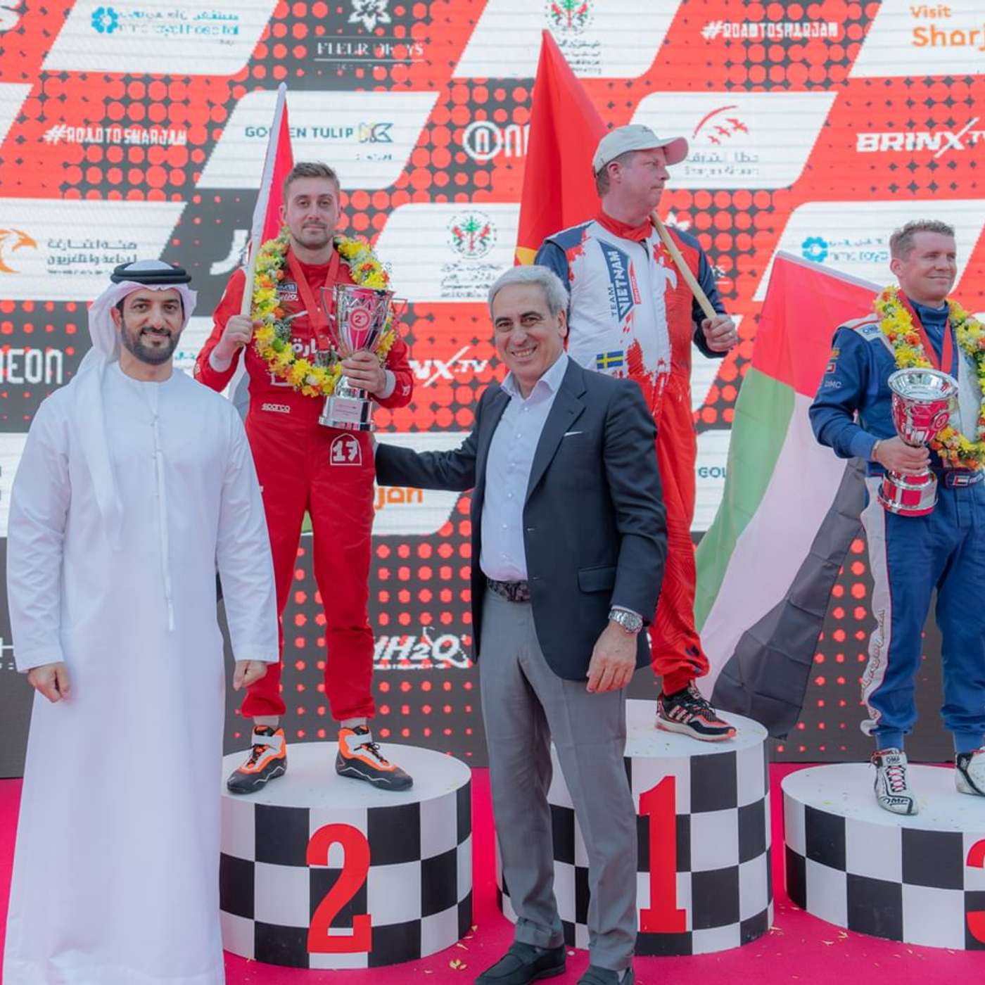 Sultan bin Ahmed honours champions of World Powerboat Championship (WPC)