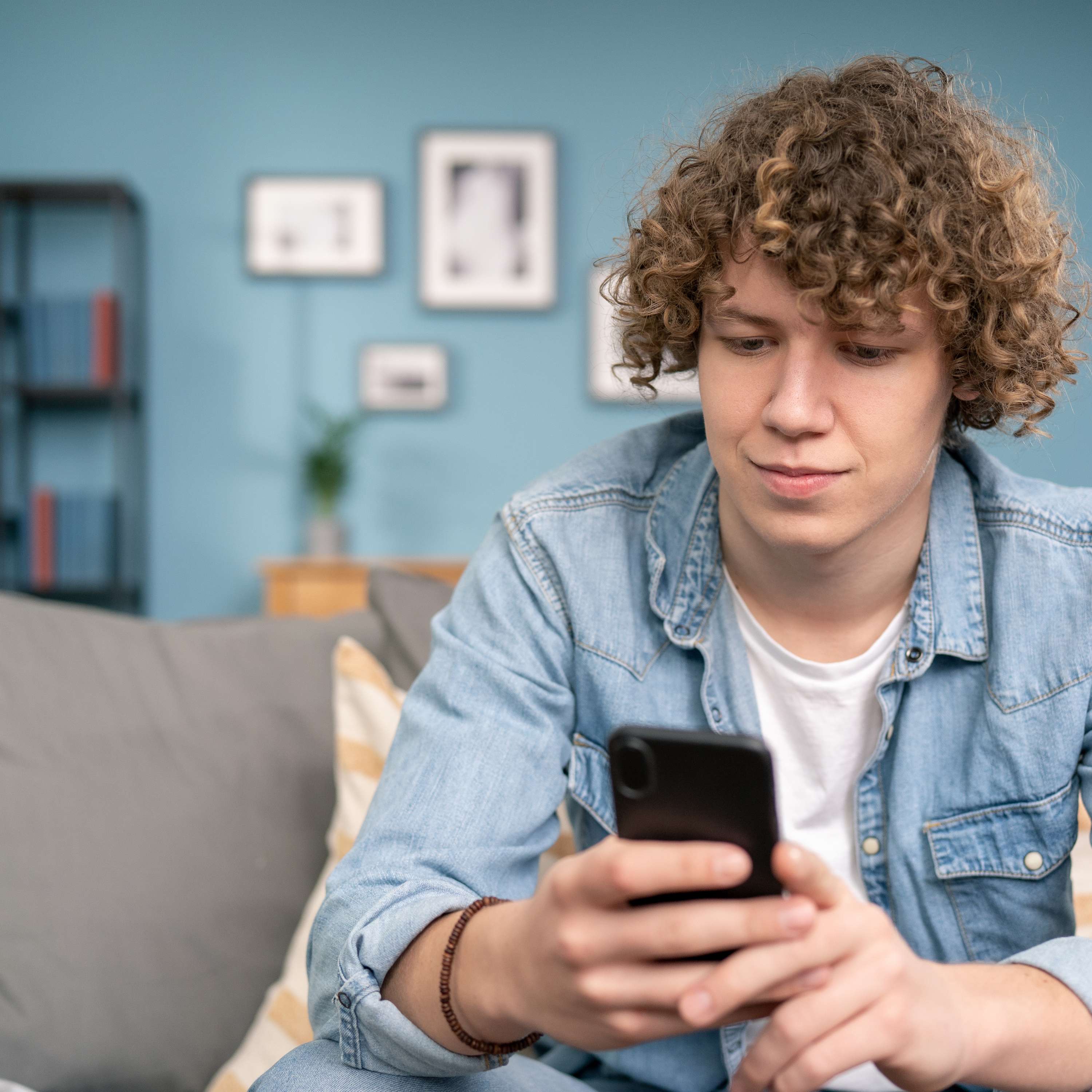 eMHPrac Webinar 67: Smartphone apps for depression and anxiety in young people