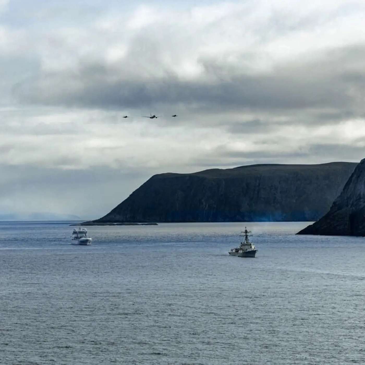 Корабли НАТО вошли в Баренцево море