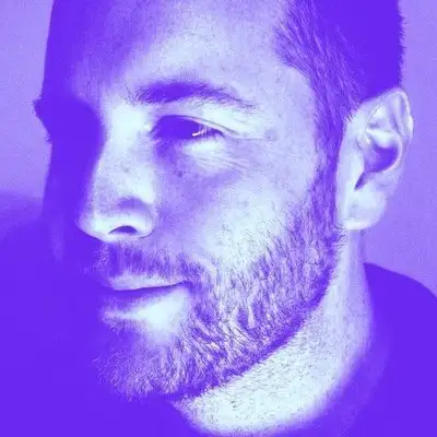 Tom Creighton