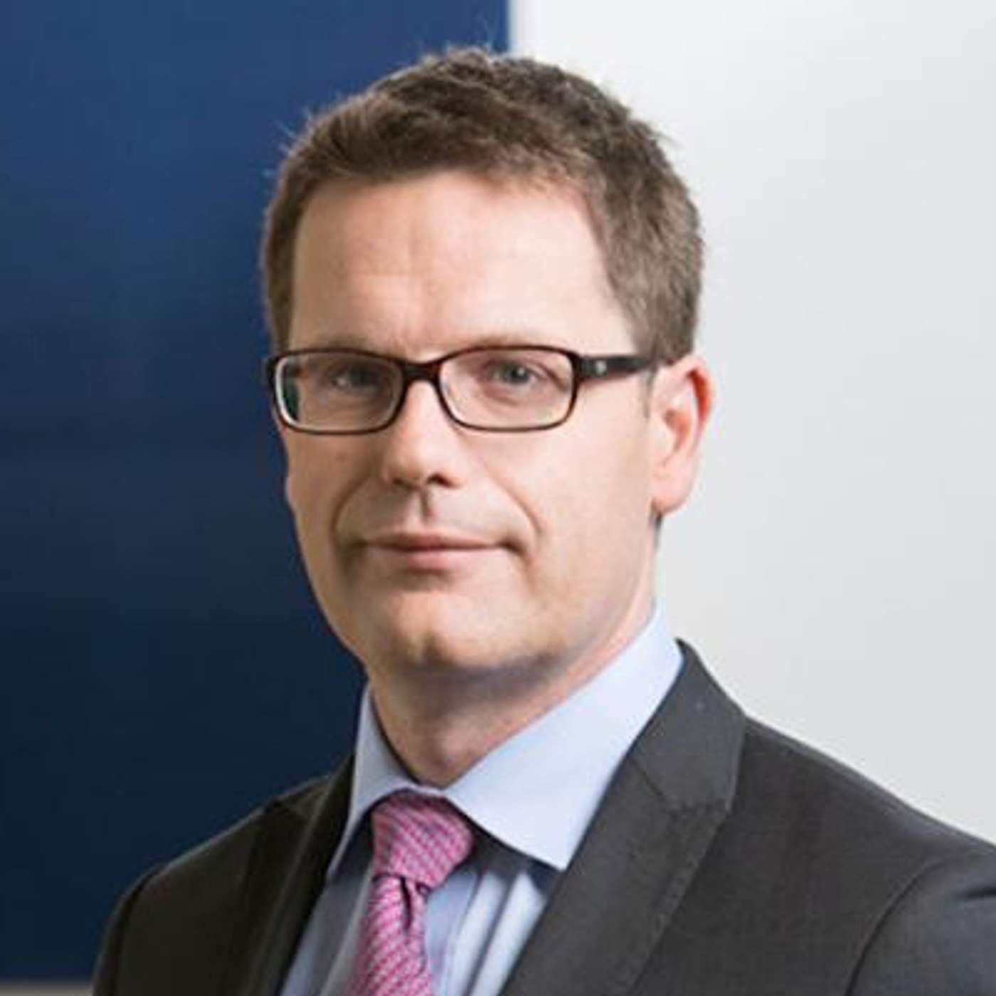 Growing up in Luxembourg and analysing investment opportunities in Value investing with Leon Kirch, CIO and Managing Partner at European Capital Partners