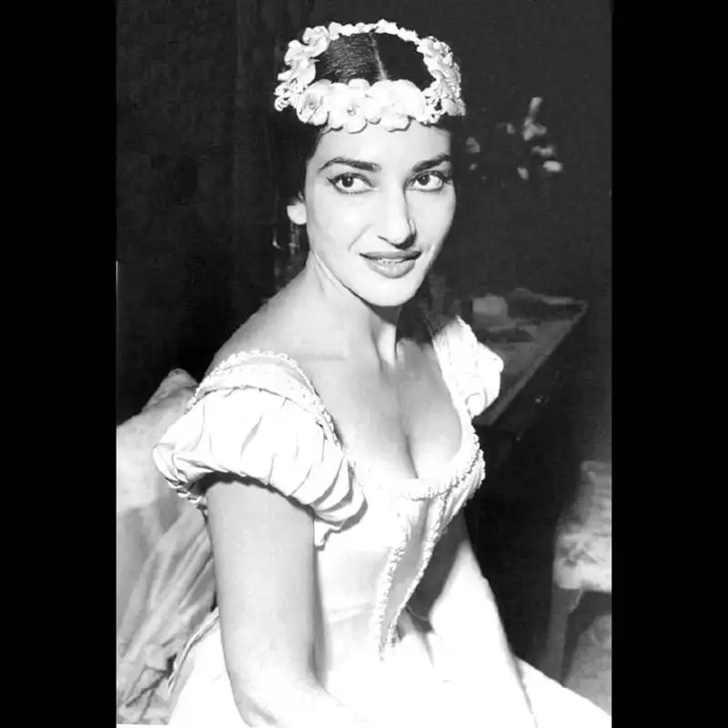 L'Opera 44 -V. Bellini - La Sonnambula - Callas, Valletti, Modesti, Bernstein