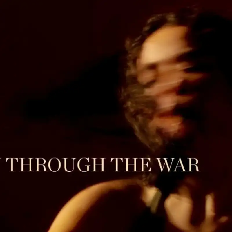 MUSIQUE - La franco-ontarienne Mia Kelly chante la résilience dans Garden Through the War, son 1er album