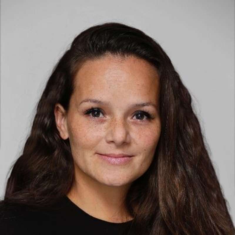 Evelien Roos
