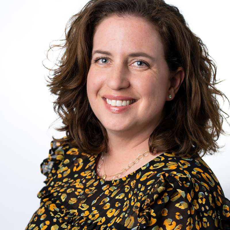 Dr. Steffie Tomson