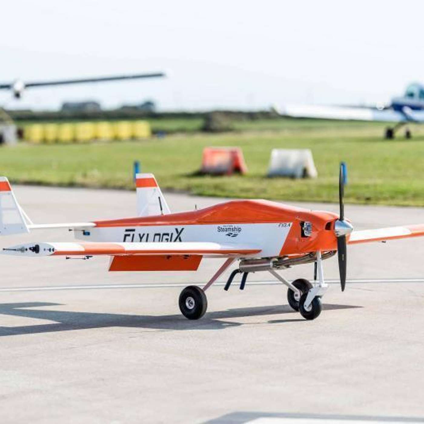 Flylogix - Charles Tavner