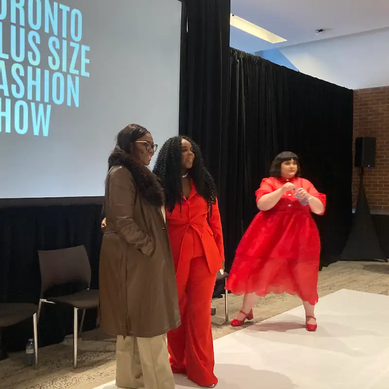REPORTAGE - Les grandes tailles défilent à Toronto dans un événement unique au Canada