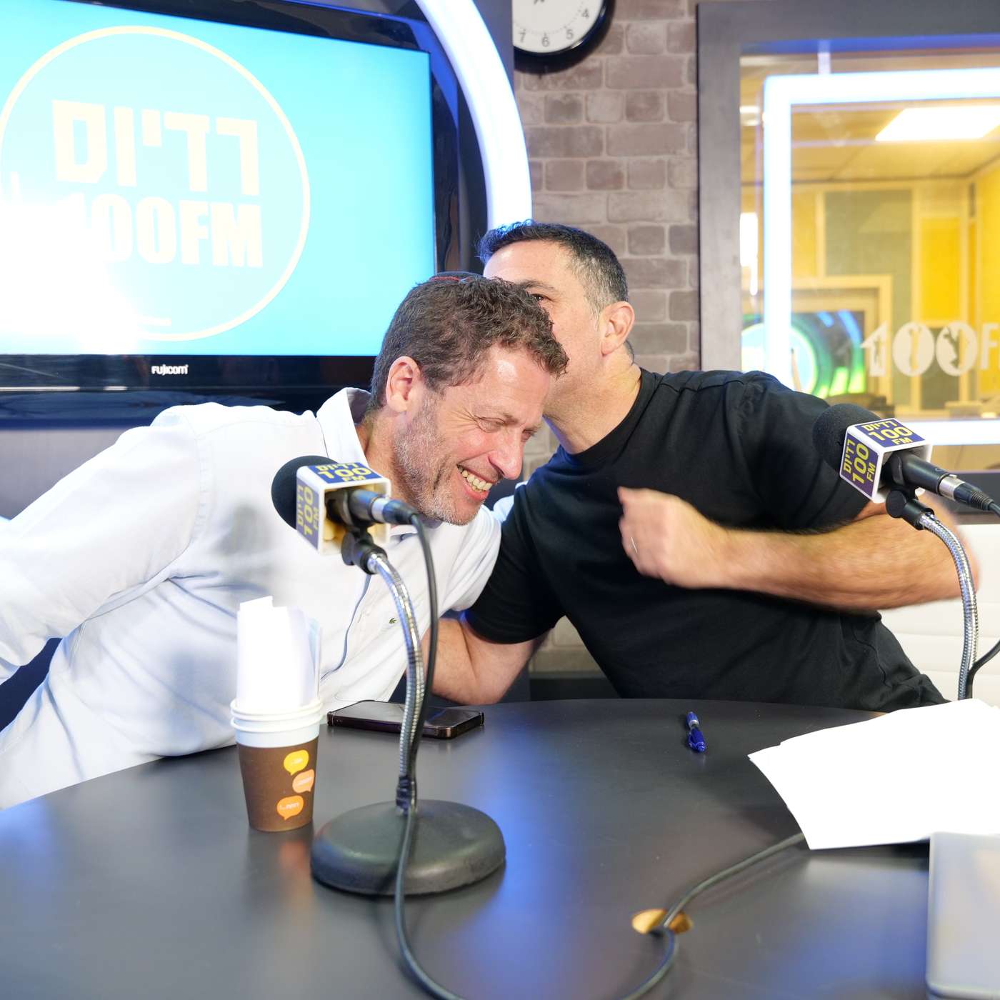 עונה 2 פרק 8 - אז כמה שווים כדורגלנים, סלבריטאים ואיך זה שוב קשור לנדל"ן