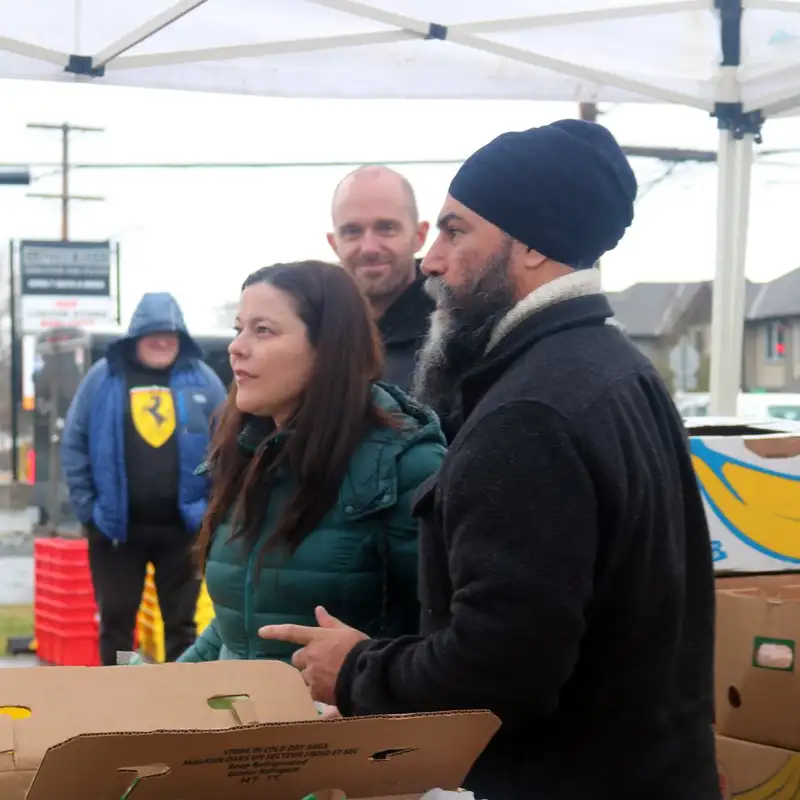 Leader of federal NDP Jagmeet Singh stops by in Nanaimo