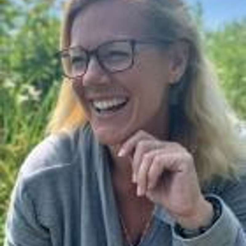 Amy Lefringhouse