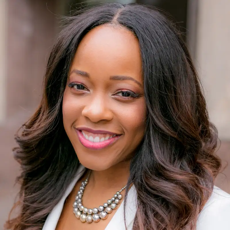 652 - Dr. Roshawnna Novellus (EnrichHER) Helping Founders Get Funded