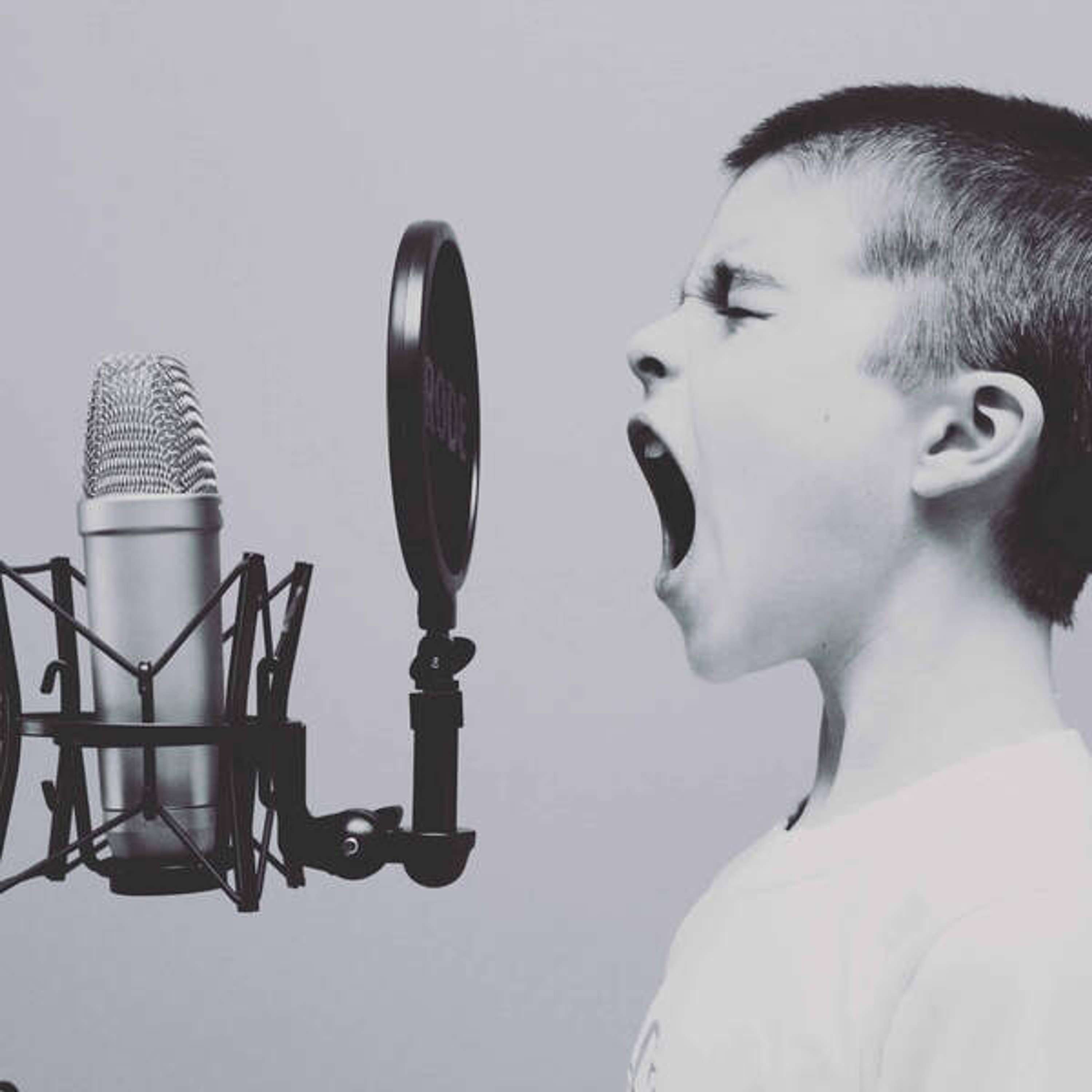 Inglês Nu E Cru Rádio