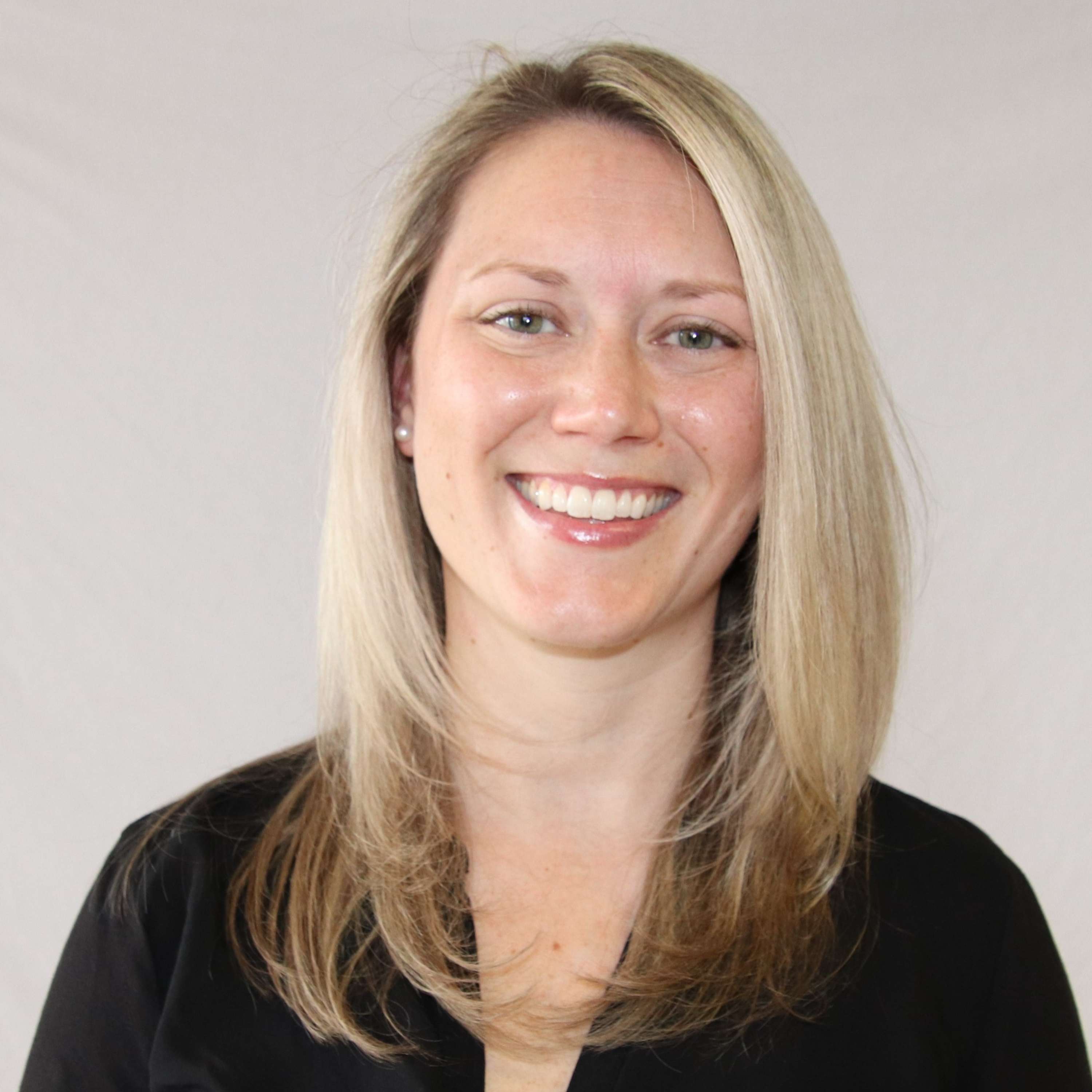 Sara Richwine ’09