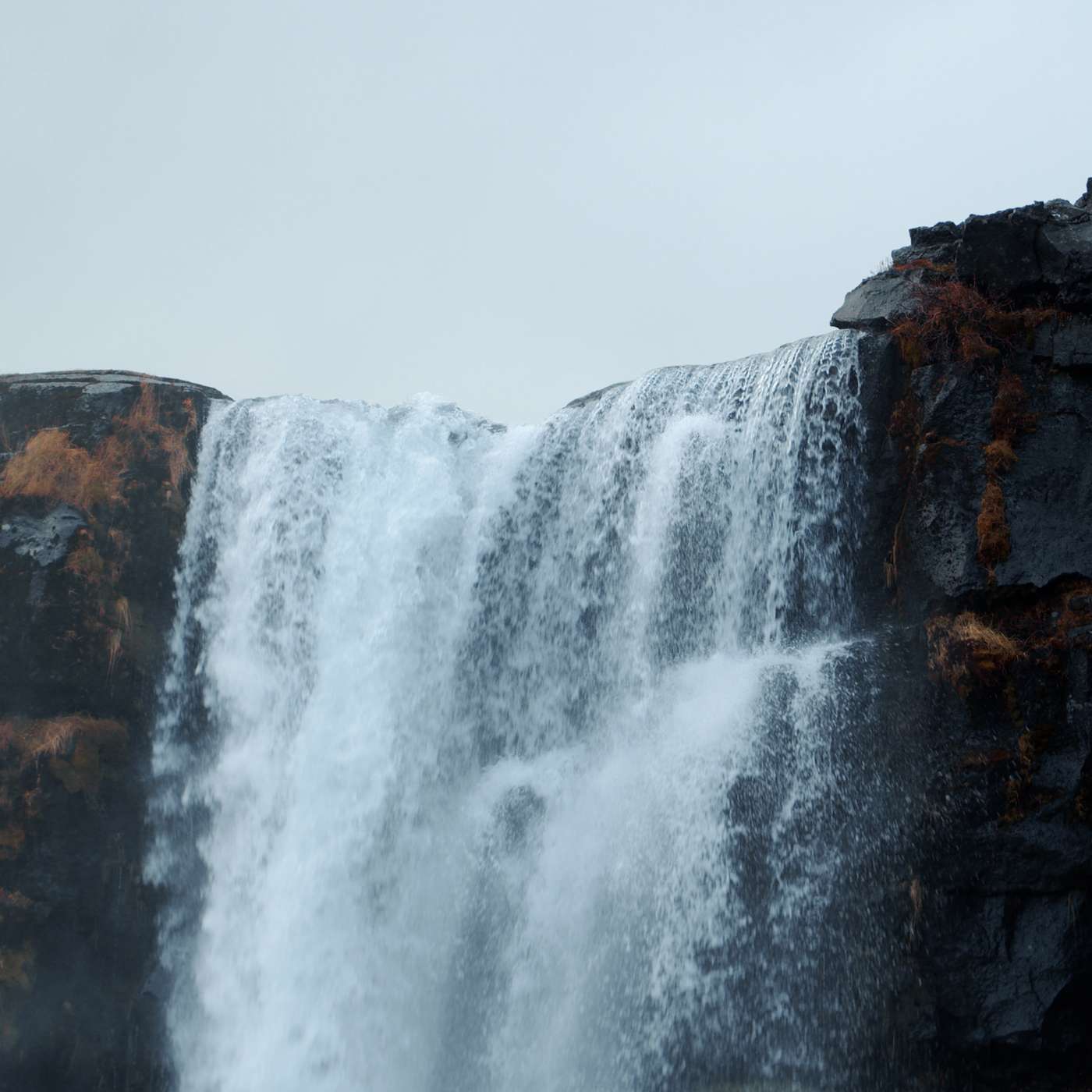 Het evangelie werkt drie dingen (Romeinen 5:9-11)