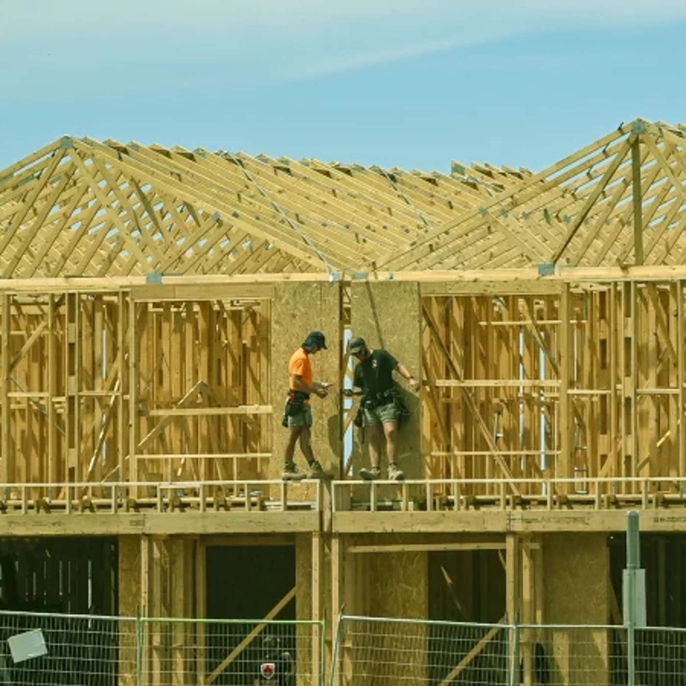 Zoning Reform Boosts GDP, Hornsby Plans 7157 Homes, Walters Keeps Ashes Side Compute, Qantas Revamps Sydney Lounge, and more...