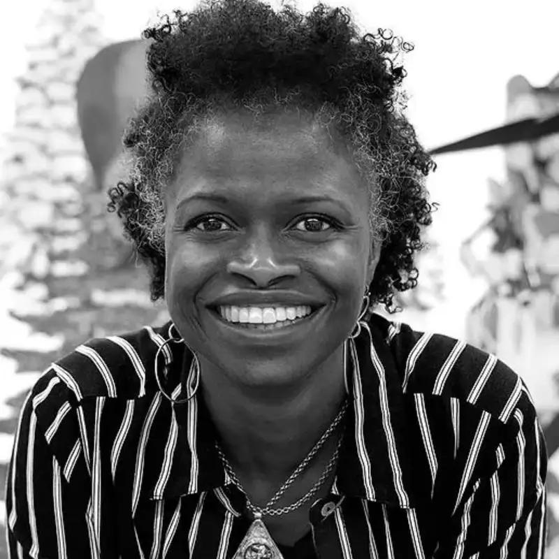 Unveiling Creativity and Social Activism with Zoë Charlton | Exploring Identity, Collaboration, and Artistic Influence