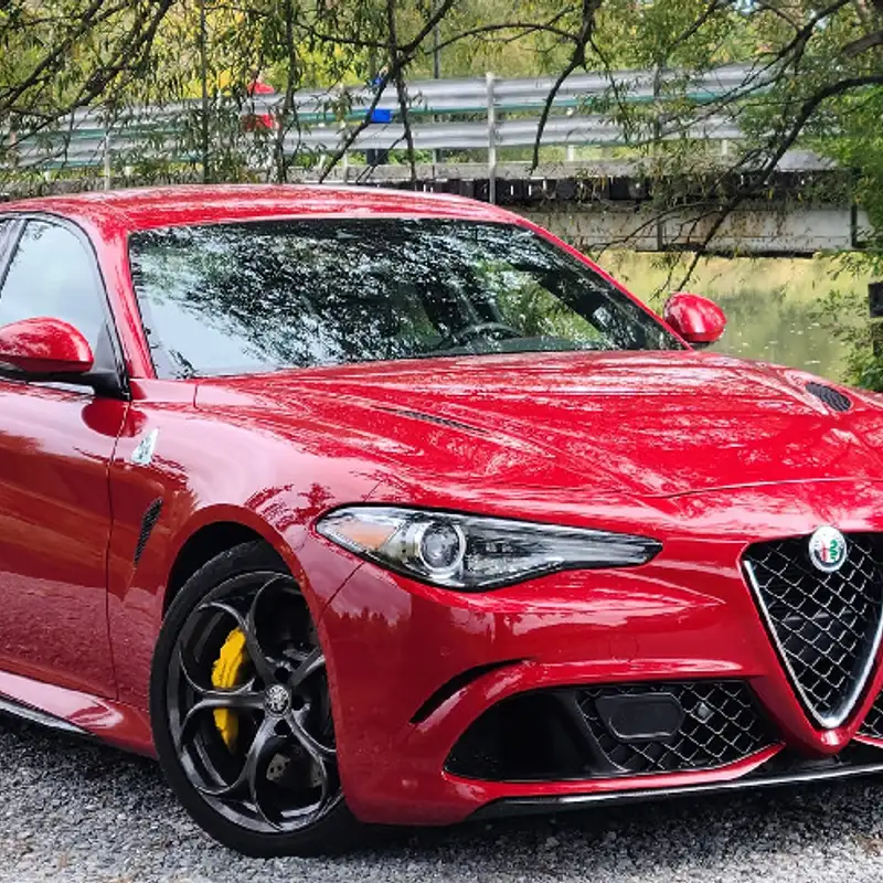 AUTOMOBILE - Les chevaux de feux de l'Alfa Romeo Giulia Quadrifolio à l'essai