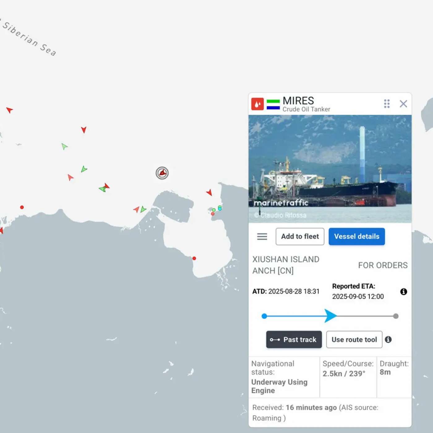 20-летний нефтяной танкер «теневого флота» без ледового класса заходит в ледяную Арктику