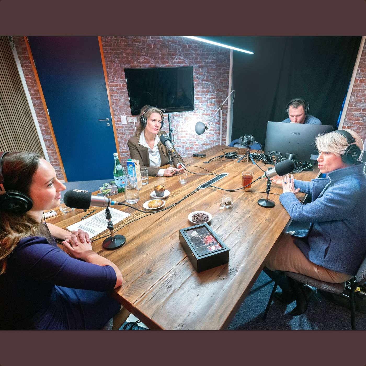 Twee burgemeesters uit Noord-Holland vertellen over vrouwen in de politiek: Anja Schouten & Lieke Sievers.