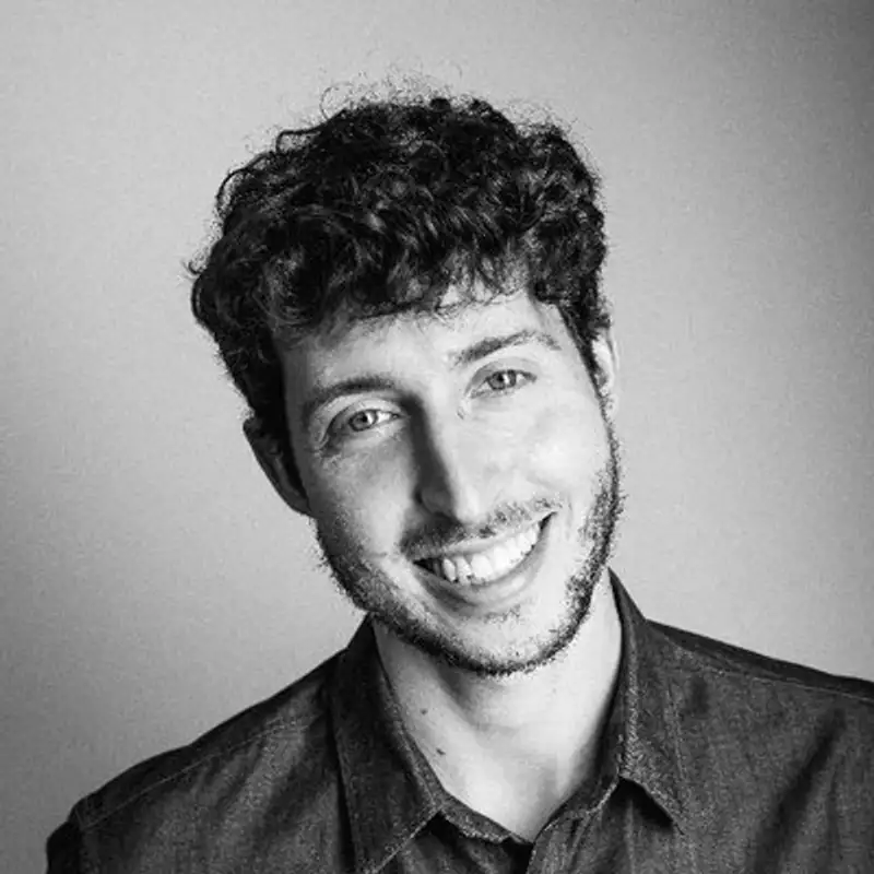 Overcoming Imposter Syndrome & Re-Claiming Your Attention with Award Winning Poet Max Stossel