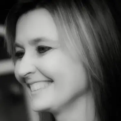 Lorna Hewson