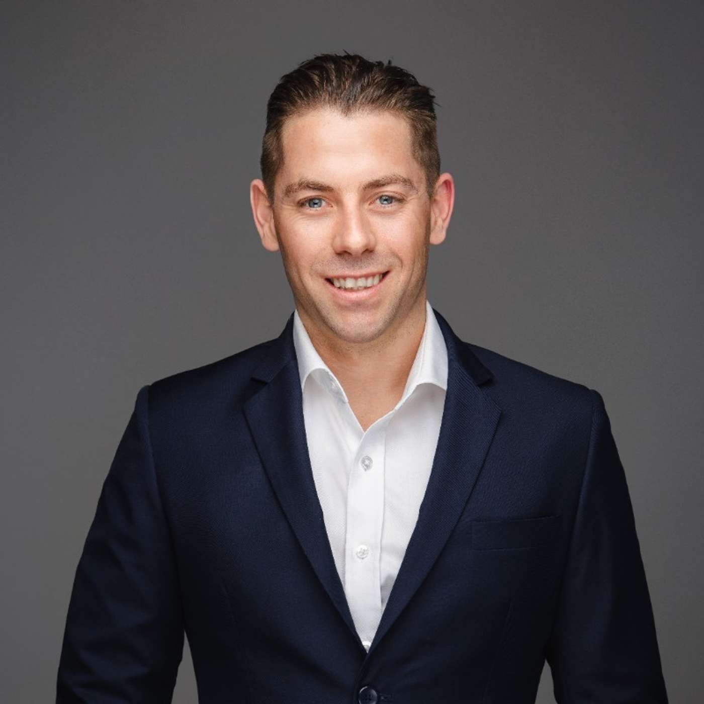 Building an international wealth management business from the ground up with Chris Ball, CEO & founder of Hoxton Wealth (UAE)