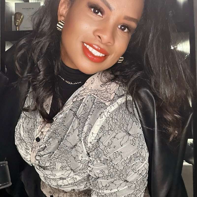 Vanessa R