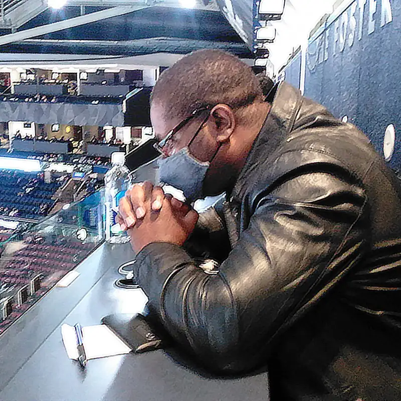 SPORTS - Les Raptors et les Maple Leafs perturbés par le variant Omicron