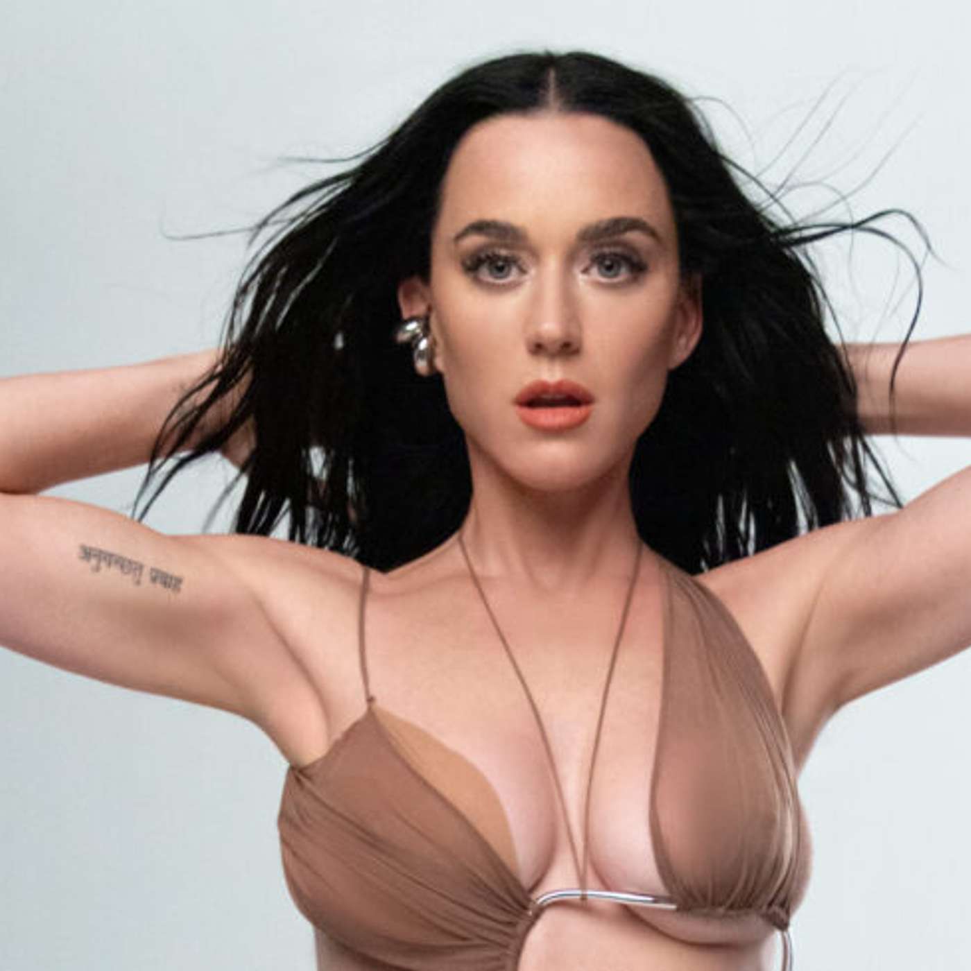 UK France Border Return Challenge, UK Bolsters Air Defences, Diageo Appoints Lewis CEO, Katy Perry Headlines 2026 Blenheim Festival, and more...