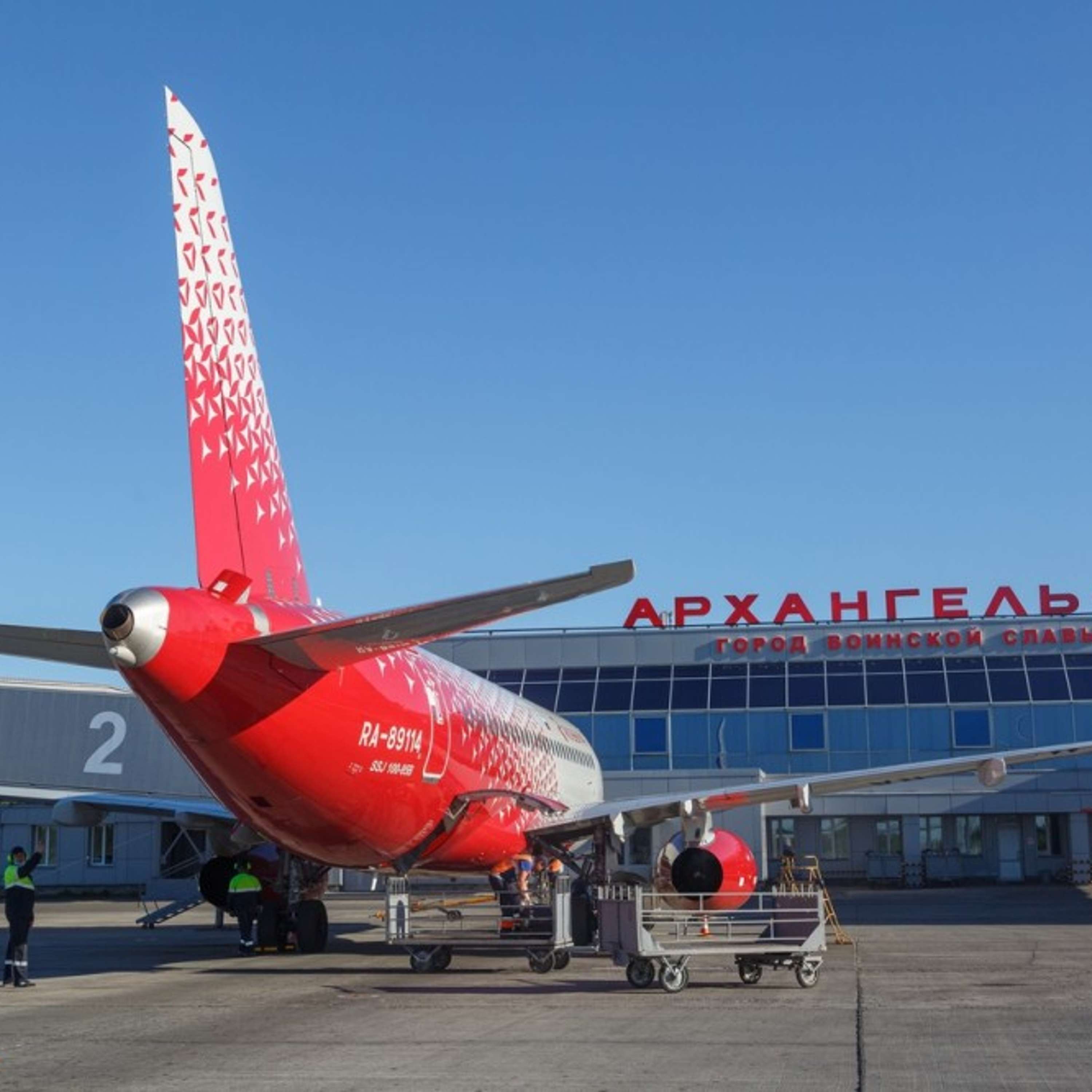 На летевших из Архангельска и в Сыктывкар самолетах произошли поломки