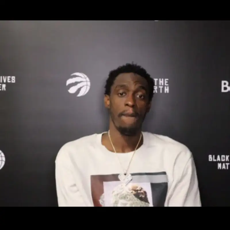NBA - 2 étoiles des Raptors brillent a Hollywood