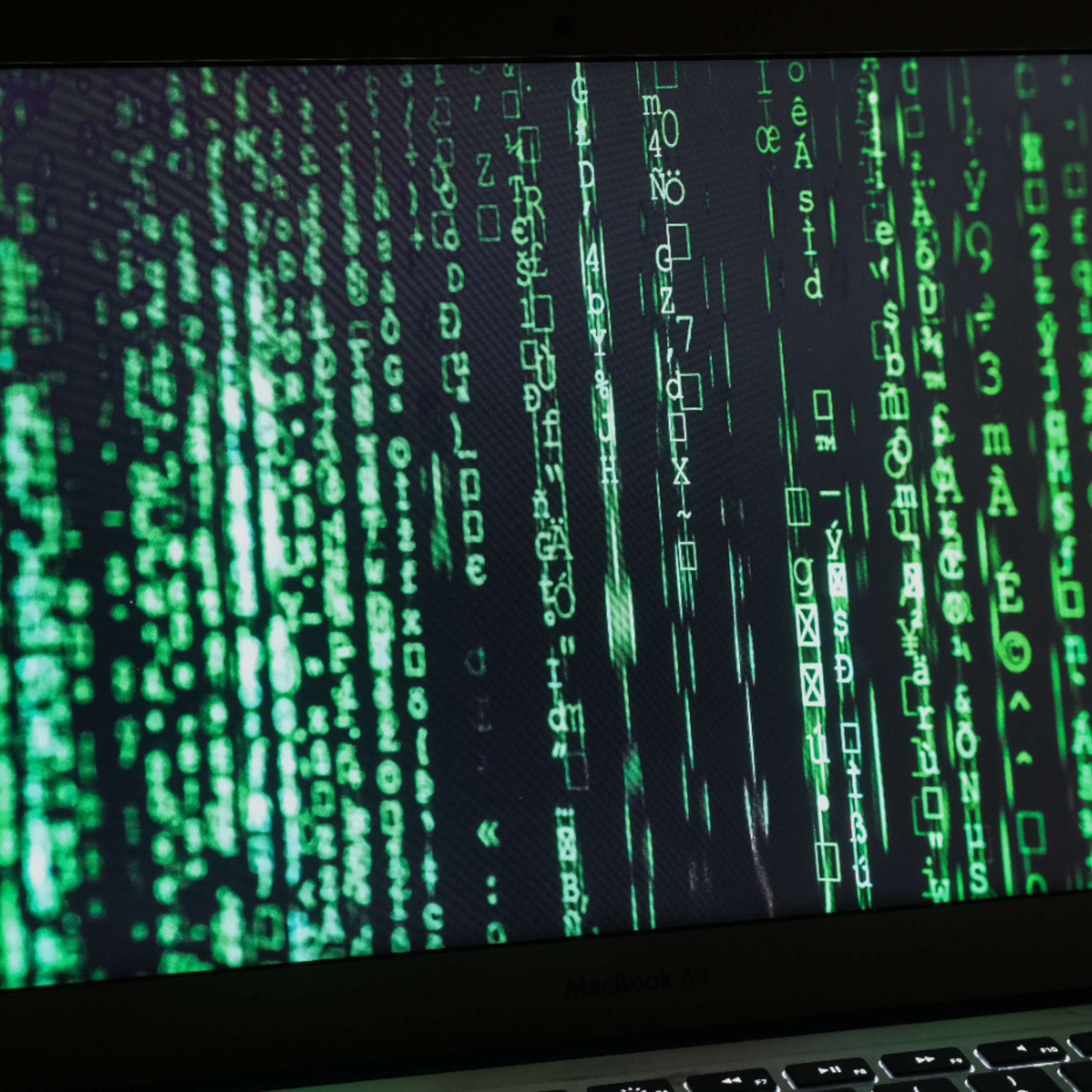 A Roadmap to Legacy Apps Modernization: 4 Hands-On Tips for Enterprises