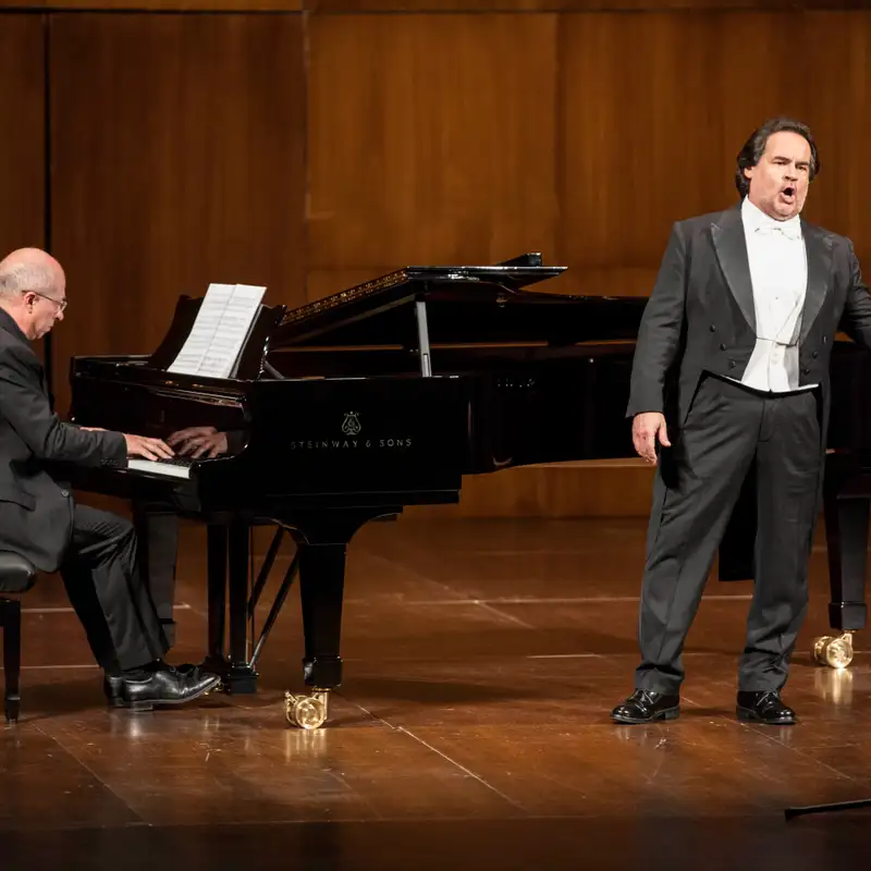 L'aria che tira - Una furtiva lagrima  (L'Elisir d'Amore) - Josè Bros