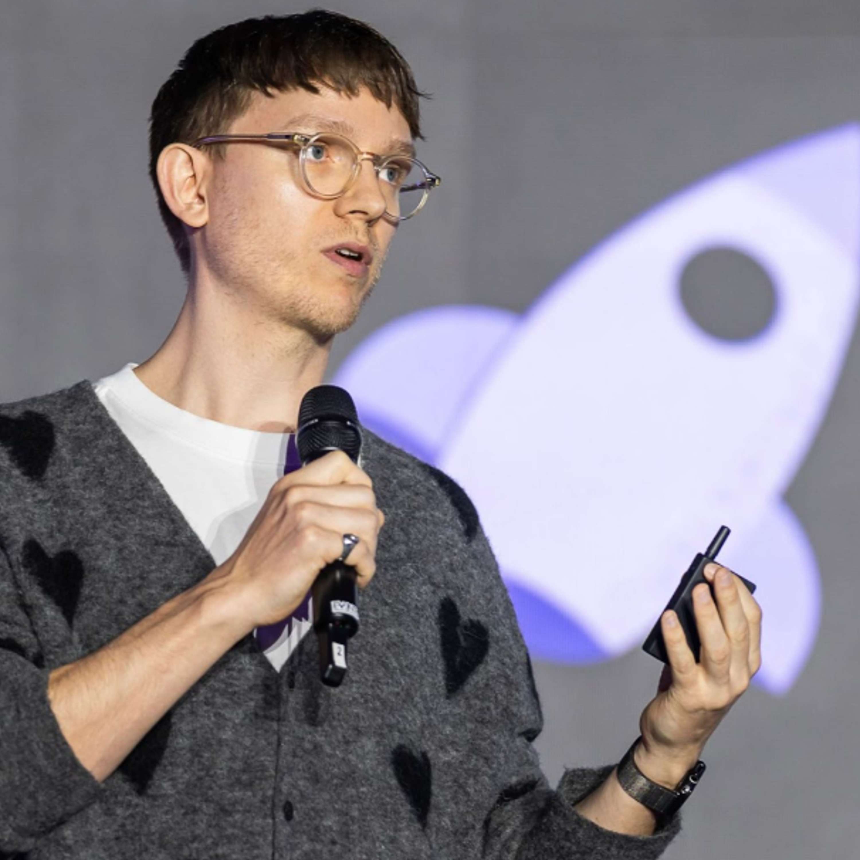 How Pearce Dolan Built World-Class Product Teams at Revolut and Deel