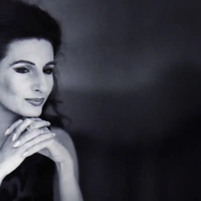 L'Aria che Tira…pillole di lirica - Ah non credea mirarti - (La Sonnambula) - Lucia Aliberti
