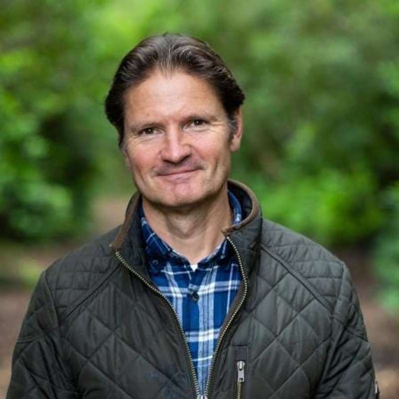 Giles Hutchins