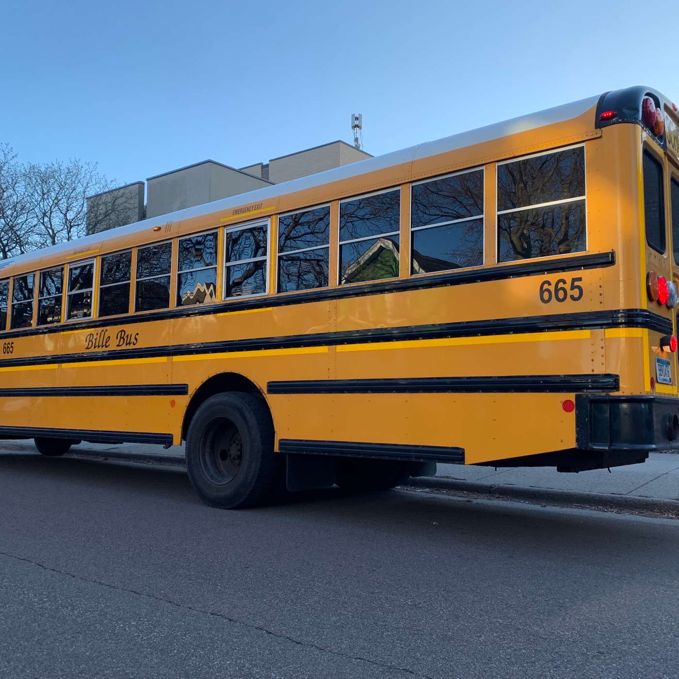 Why Some Lawmakers Want to Reduce Mandatory Minimum for School Bus Arm Stop