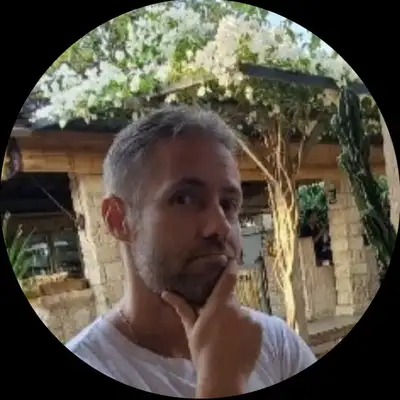 Kevin Holt