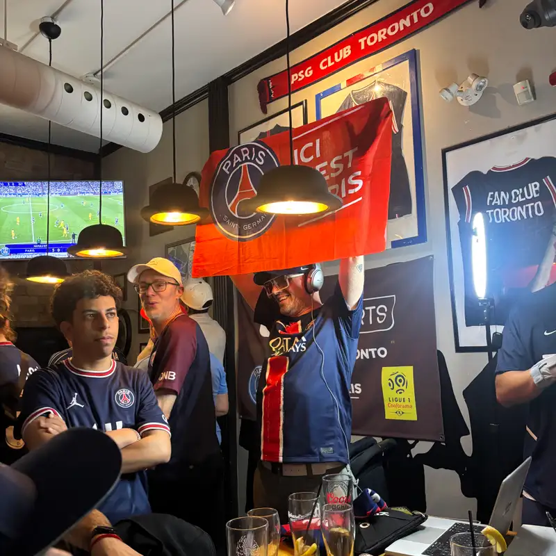 REPORTAGE - La communauté francophone de Toronto en fête après la victoire du PSG