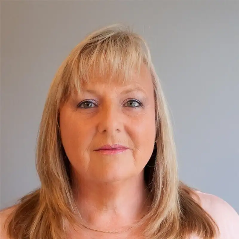 Episode 66 : Tracy Monday - The Intersections of a Multifaceted Leader in Sales, Mentorship and Women in Tech 