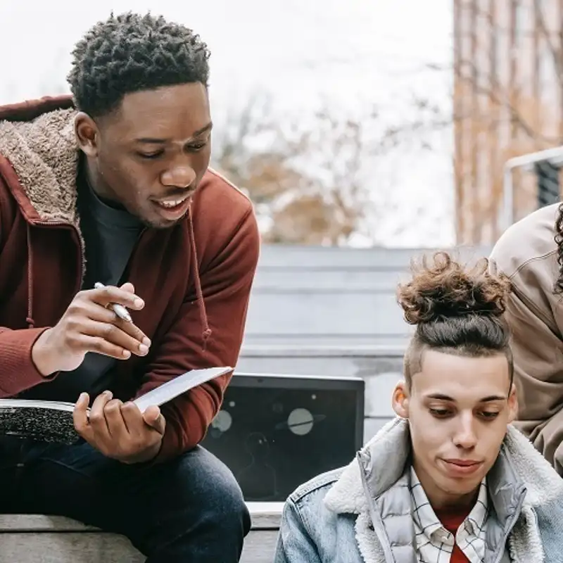 ÉDUCATION : Découvrez les bourses et les nombreux programmes offerts par La Cité à Toronto dès la rentrée !