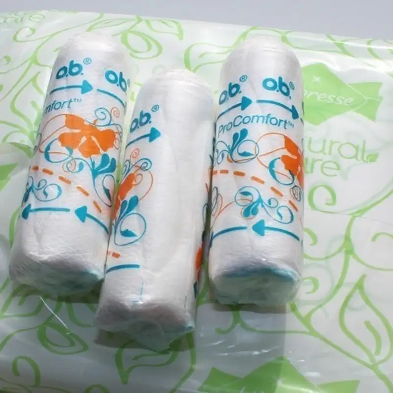 Le cabinet jeunesse de Toronto exige que l’Ontario fournisse des produits menstruels gratuits aux écoles
