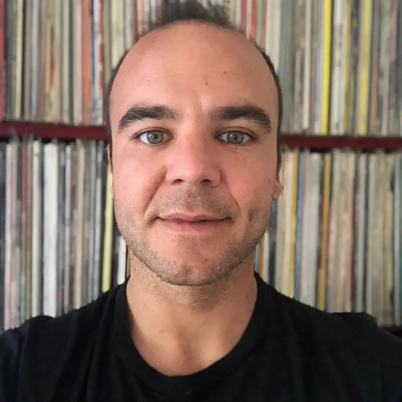 #16 – Sam Herring – How Future Islands Built a Sound That Cuts Through Time